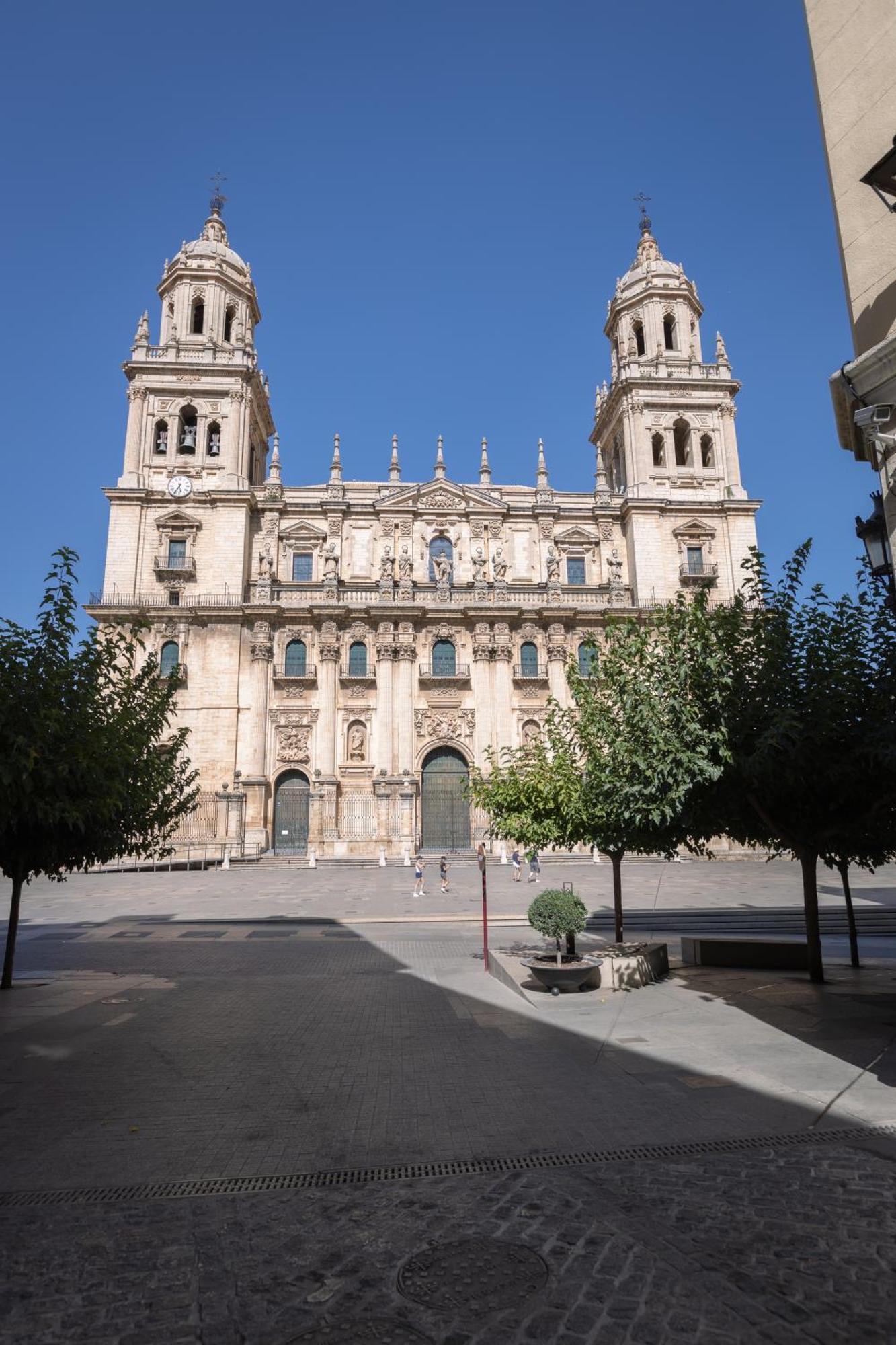 Merced Baja Jaén Buitenkant foto